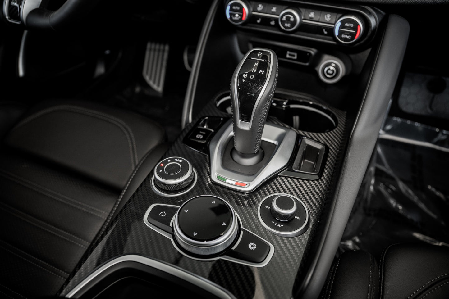 Giulia OEM style carbon console trim 2020+